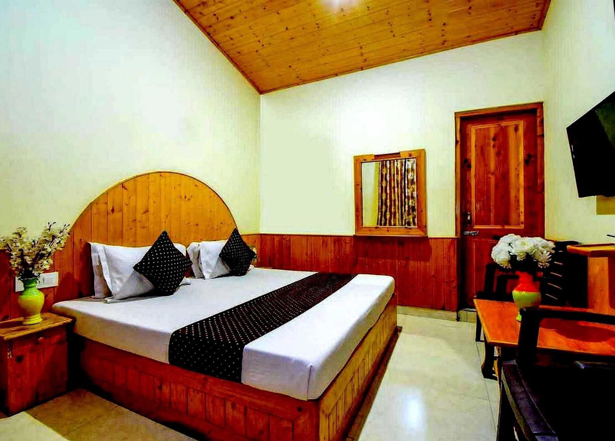 Oyo Flagship 82405 Cochin Villa Manāli Eksteriør bilde