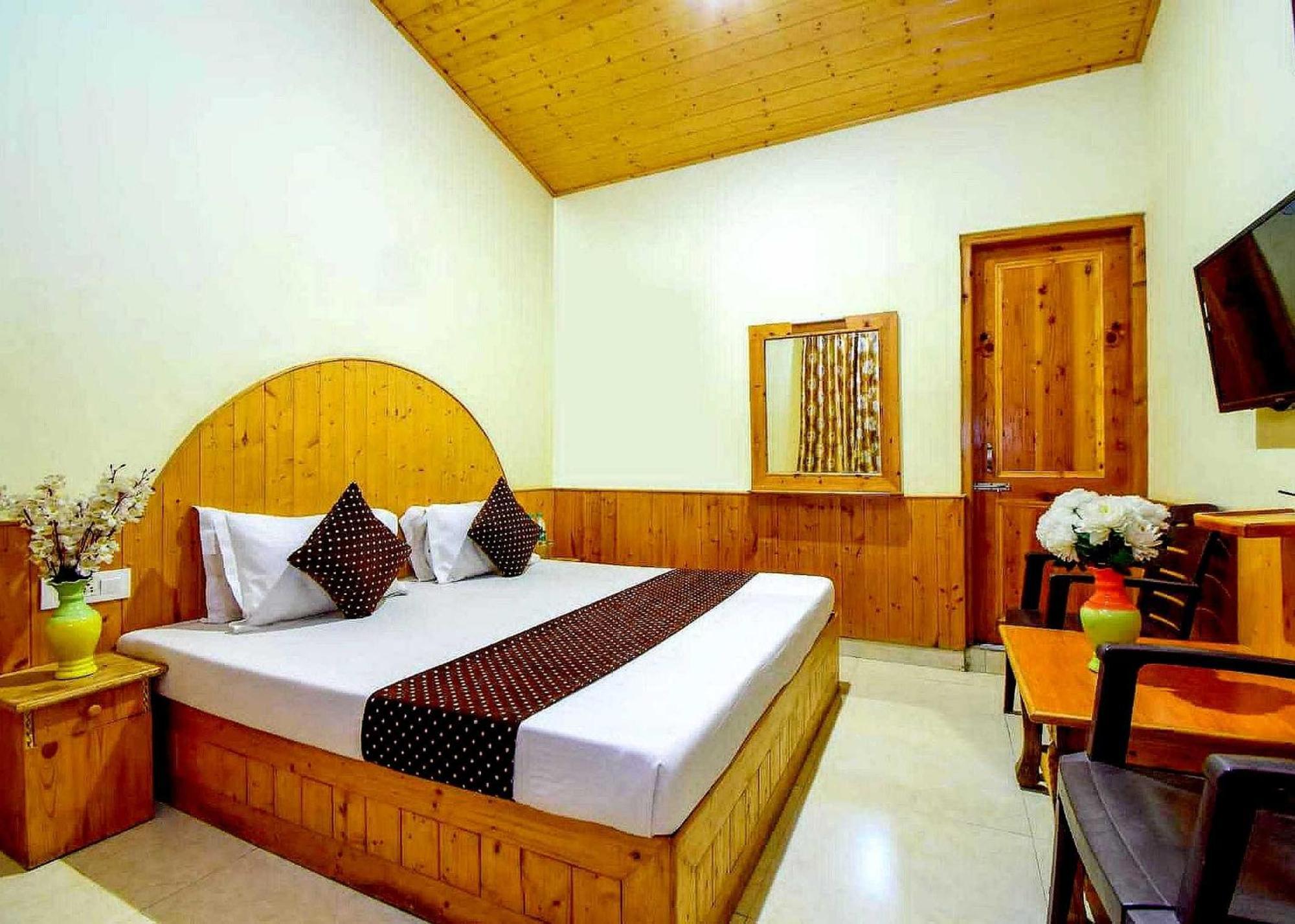 Oyo Flagship 82405 Cochin Villa Manāli Eksteriør bilde