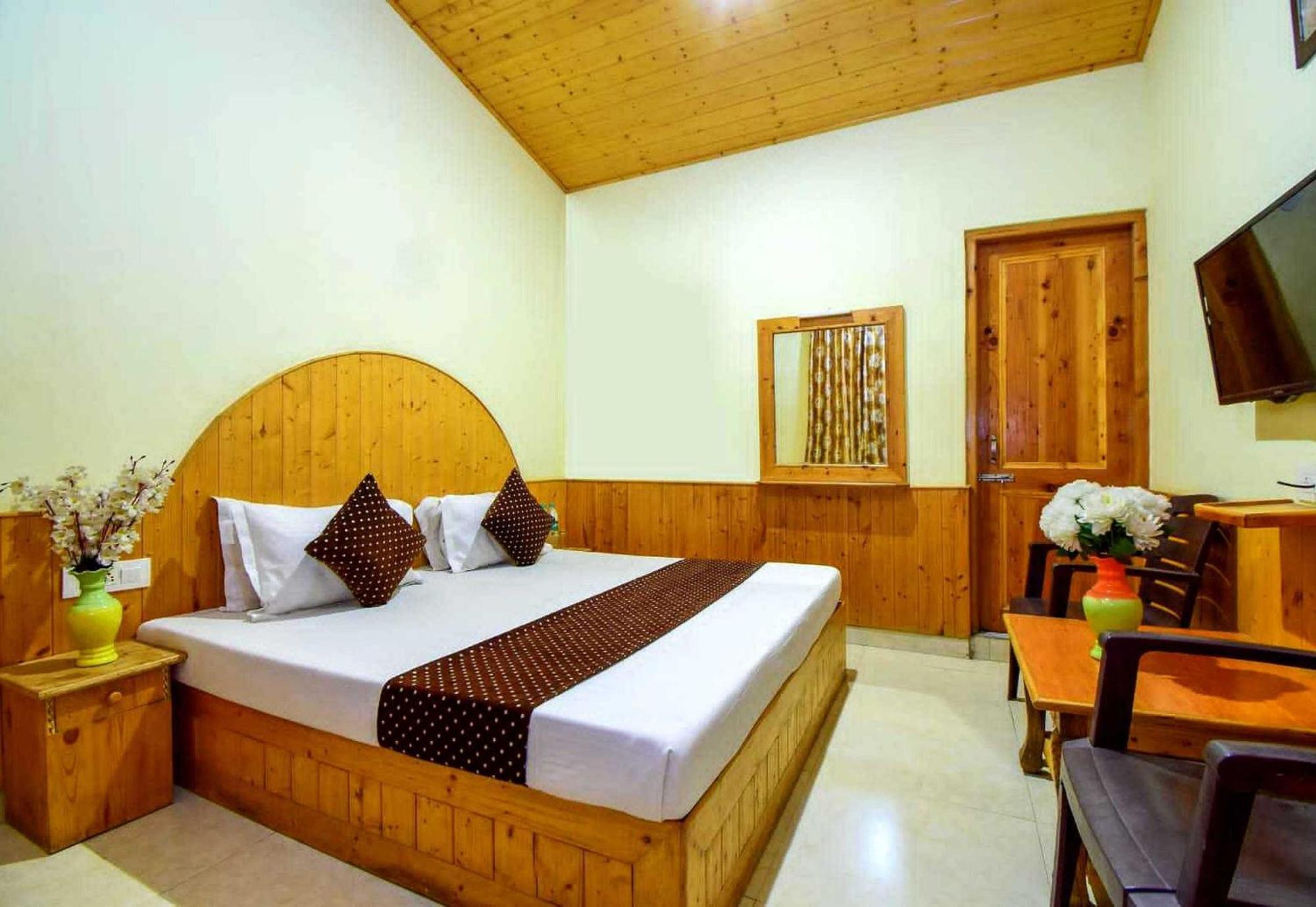 Oyo Flagship 82405 Cochin Villa Manāli Eksteriør bilde