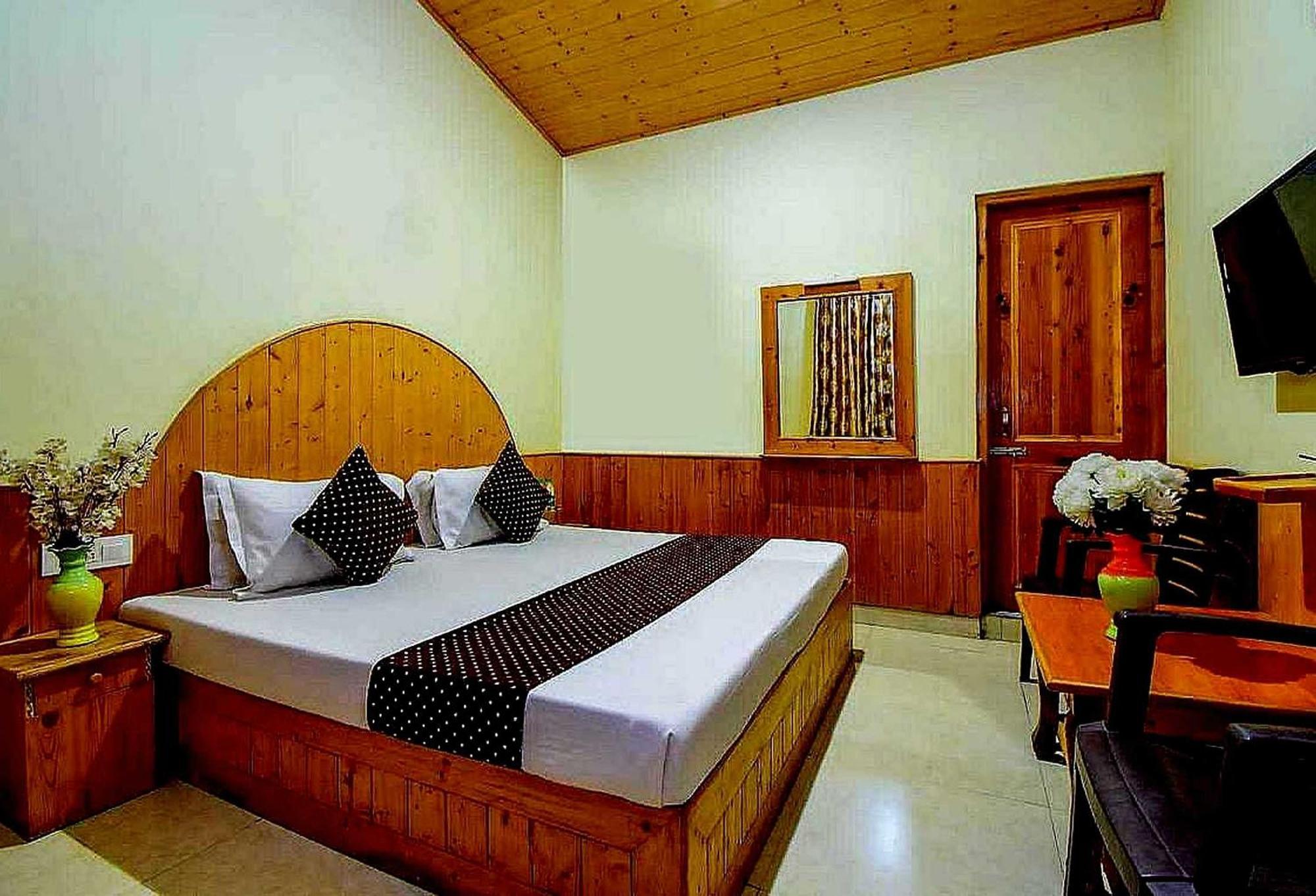Oyo Flagship 82405 Cochin Villa Manāli Eksteriør bilde